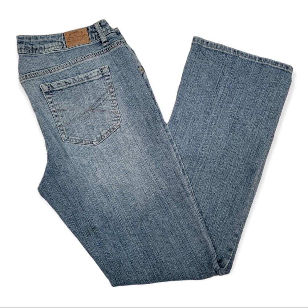 AEROPOSTALE Chelsea Bootcut Curvy Jeans | 11/12